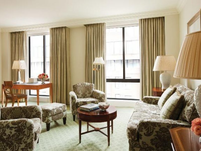 Premier Suite – West Wing
