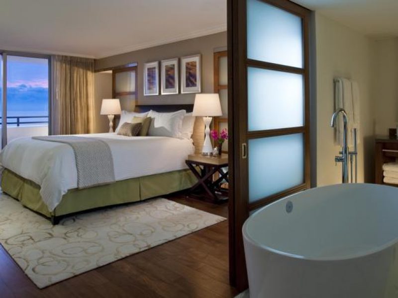 Vice Presidential Ocean Front Suite