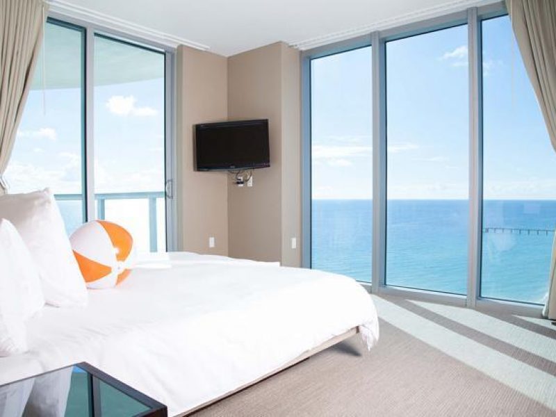 King Ocean Front Suite