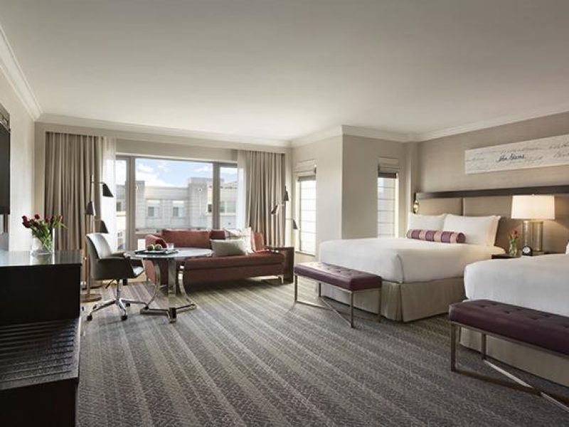 Fairmont Signature 2 Queens